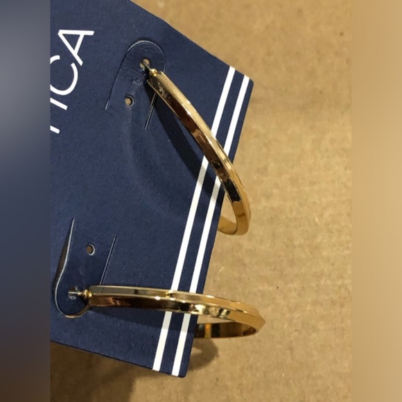 Nautica‎ gold tone circle angular hoop earrings new - Picture 6 of 14